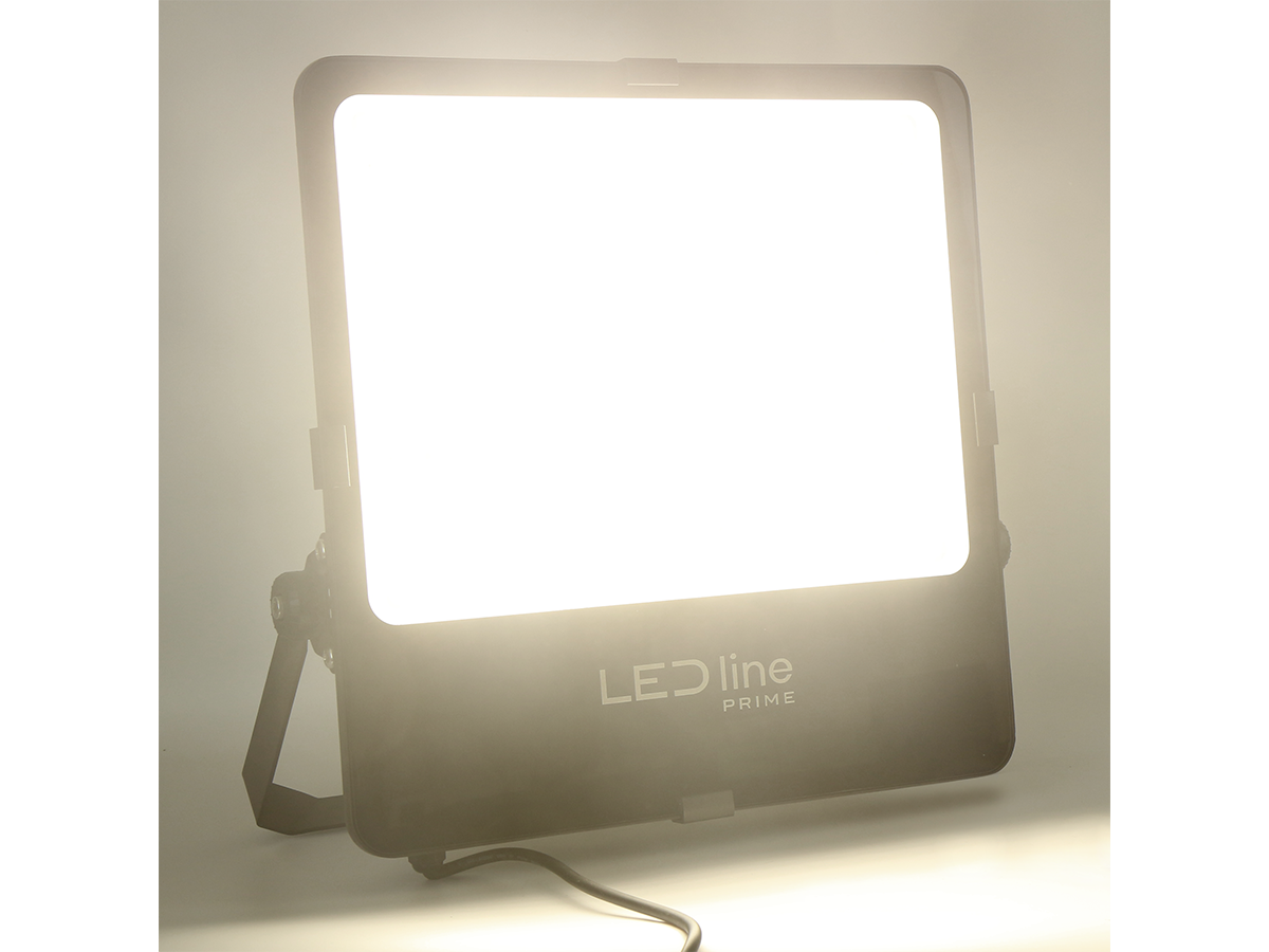 FLOODLIGHT 4000K 400W 56000lm 90° IP66 PRIME